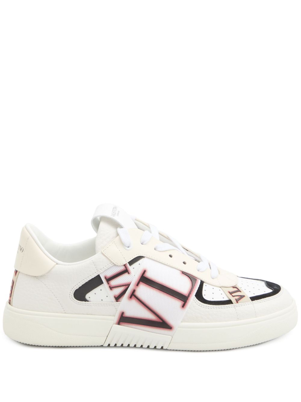 Valentino Garavani
VLTN 스니커즈